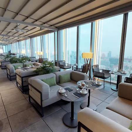 美利亚巴塞罗那天空四星级酒店